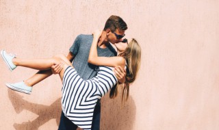 可爱搞笑的情侣网名一对（可爱搞笑的情侣id）