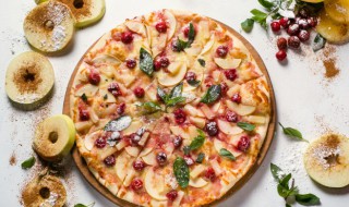 一块披萨的热量相当于几碗饭 一块披萨的热量相当于几碗饭