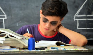 吊怎么组词 费怎么组词