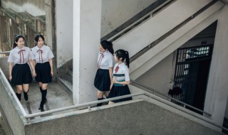 士怎么组词 轰怎么组词