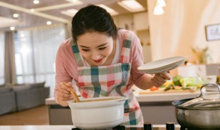 鸡汤浸生蚝的做法 鸡汤浸生蚝的做法大全