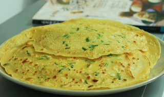 鸡蛋饼可以用高筋面粉吗（做鸡蛋饼用高筋面粉好还是低筋面粉好）