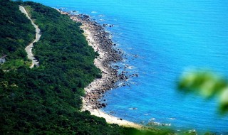 海岸线曲折的原因（欧洲西部海岸线曲折的原因）