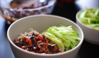 胡萝卜香菇肉酱制作方法（胡萝卜香菇肉酱制作方法大全）