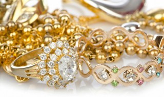 g750是什么金（g750是什么金白色值钱吗）