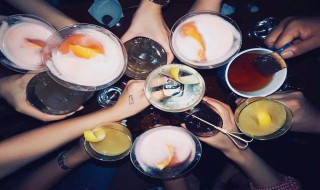 小聚心情短语 小聚心情说说