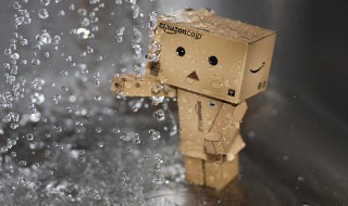 形容下雨天的心情短语（形容下雨天的心情短语形容下雨的诗句）