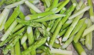清炒芦笋要焯水吗 清炒芦笋要焯水吗视频