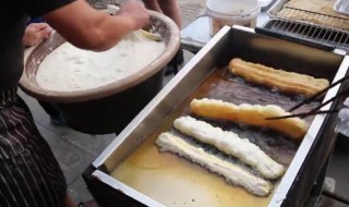 脆皮油条的做法和配方 脆皮油条的做法和配方放什么才脆皮窍门