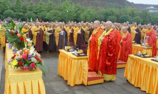 浴佛节的由来 浴佛节的由来及传说