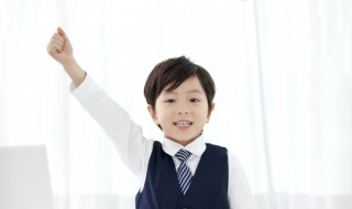 屈原爱国故事50字（屈原爱国故事50字左右简短）