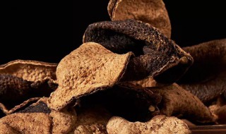 老陈皮泡水喝的功效和作用 老陈皮泡水喝的功效和作用三十年