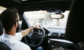 自动挡倒车档位 自动挡倒车档位怎么挂