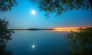 西江月夜行黄沙道中的诗意简短的 西江月夜行黄沙道中的诗意简短的20