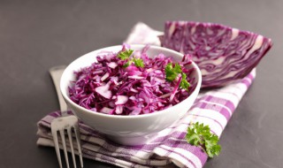 紫甘蓝怎么烧好吃 紫甘蓝怎么做好吃