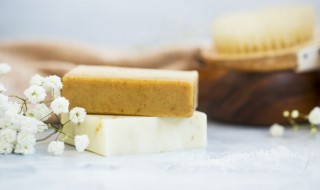 内衣皂是碱性还是酸性（超能内衣皂是碱性还是酸性）