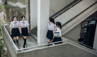 而且的且怎么组词 而且的且怎么组词和拼音