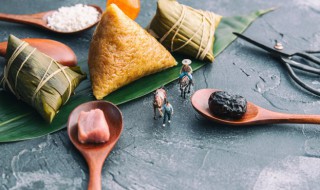 包三角棕子的做法 三角棕子的包法粽子的包法