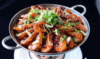 翅中虾锅底的做法 翅中虾锅底的做法大全窍门