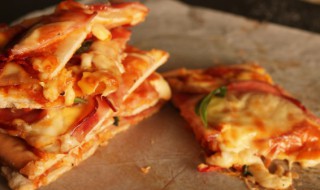 吐司披萨的做法（吐司披萨的做法大全）