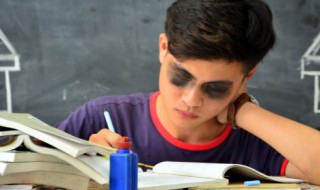 愧怎么组词（溃怎么组词）