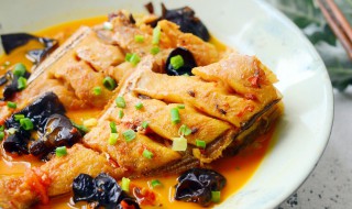 红烧扒皮鱼的做法 红烧扒皮鱼的做法窍门