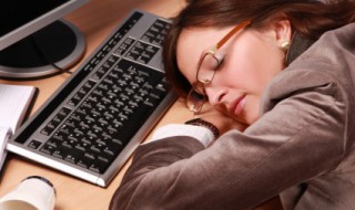 梦见抽烟是什么意思解释（梦抽烟是什么症状）