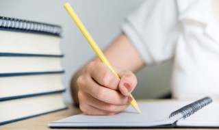 孔子生平事迹简介 关于孔子的简介