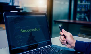 电脑上的视频怎么放到苹果手机(电脑上的视频怎么传到苹果手机上播放)