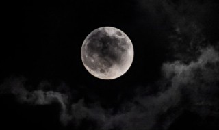 镜中花水中月的意思是什么 镜中花水中月的意思