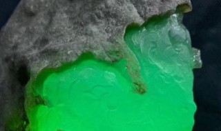 翡翠原石价格 翡翠原石价格是怎样