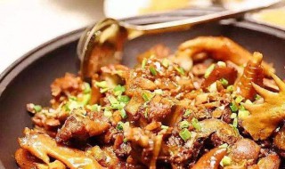 老公鸡怎么烧好吃 老公鸡好吃的烧法