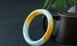 翡翠与碧玉的区别 翡翠与碧玉有什么区别