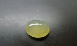 黄翡翠的功效与作用 黄翡翠有什么功效和作用