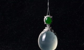 注胶翡翠对身体有害吗（注胶注色的翡翠手镯对人体有危害吗）