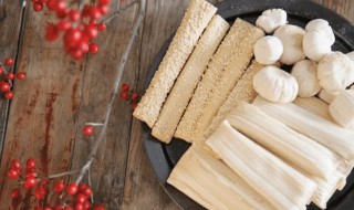 为什么小年吃灶糖呢（过年吃灶糖）