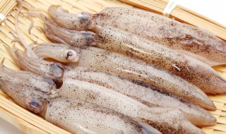 鱿鱼的眼睛怎么处理（鱿鱼眼睛怎么去掉）