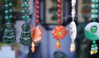 冰种翡翠观音（冰种翡翠观音镶嵌图片）