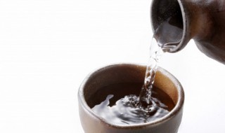 中国的白酒可以加什么呢（可以用白酒）