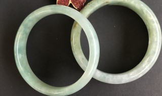 翡翠手镯断裂怎么处理（翡翠手镯有裂痕怎么办）