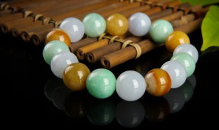 翡翠木讷是什么意思 翡翠原石木讷的特点