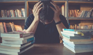 傍字组词和造句(傍字怎么造句)