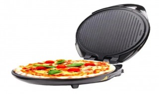 电饼铛清洗可以用水冲吗 电饼铛直接用水清洗会怎样