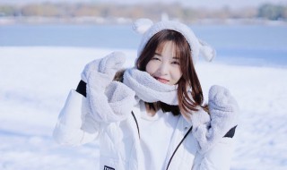 羽绒服油渍清洗小妙招 羽绒服油渍清洗小妙招 醋加洗衣液