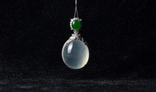 玻璃种冰种翡翠(玻璃种冰种翡翠哪个好)