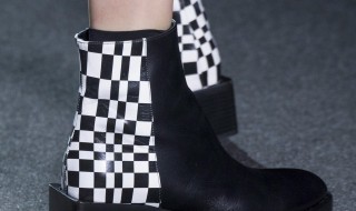 怎么穿牛仔靴 靴子牛仔裤怎么穿