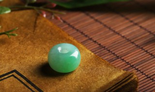 冰种翡翠毛料（冰种翡翠毛料价格）