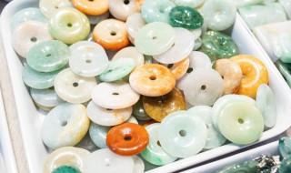 冰种翡翠有棉絮的好吗 冰种翡翠有棉絮的好吗 冰种翡翠棉絮形成原