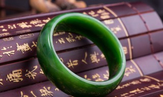 白冰种翡翠价格行情 白冰翡翠值钱吗