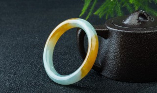 翡翠怎样鉴定真假(如何鉴定翡翠的真假)